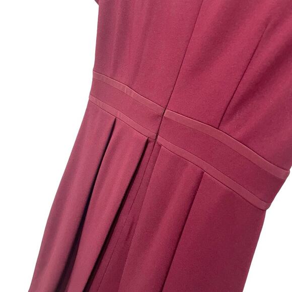Trina Turk Fit & Flare Women's Dress Wine Pleated Short Cap Sleeve Zip Back 6/8 - Picture 10 of 11